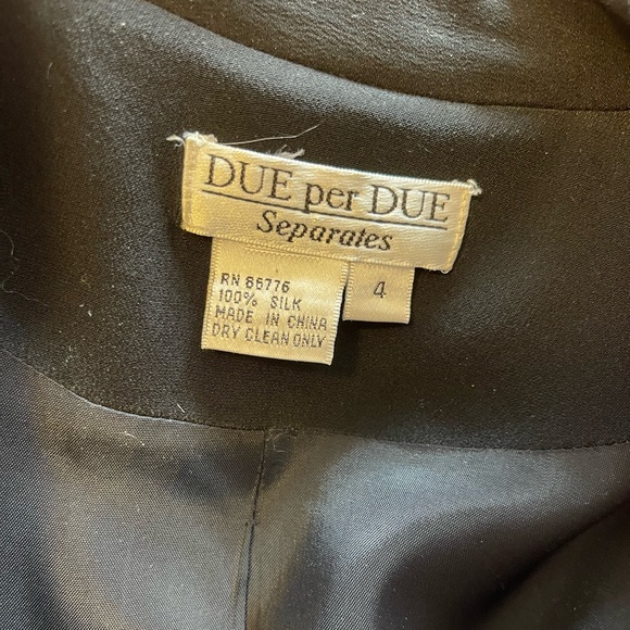 Due per Due Black Silk Blazer - Picture 4 of 4